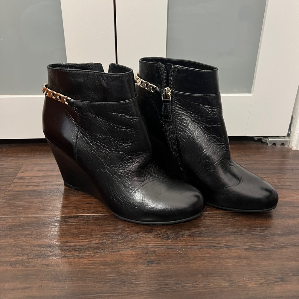 Elaine Turner Black Wedge Ankle Boots